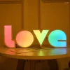 Tischlampen LED Liebeszeichen 3D Nachtlichter Buntes Buchstabenlampe Valentinstag Dekor Licht für Zuhause