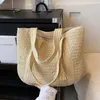 Sac tressé de paille tissé à la main Simple Sac à main Sac à épaule de plage décontractée Femmes Femmes de grande capacité