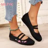 Casual schoenen 2024 Zomer dames plat bodem single ronde teen etnische stijl geborduurde Romeinse vintage