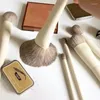 Makeup Brushes Foundation Powder Versatile Professional Mjuk högkvalitativ rodnad concealer Borsteuppsättning Blandning