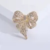 Broches Beautberry Sparkling Rhinestone Bow for Women Unisex Office Party Pins Casual Accessories Gifts