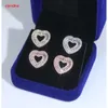 فاخرة Iced Out Hearts Stud arring for Women Girlfriend Bling Princess-Cut Diamond Earrings مجموعة مجوهرات زفاف عالية الجودة