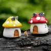 1PC Mushroom House Resin Fairy Garden Craft Decoratie Miniatuur Micro Gnome Terrarium Mediterranean House Castle 4 Maten 240424