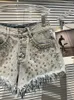 Kvinnors shorts denim glänsande strass fulla diamanter burrs kant breda ben super korta jeans 2024 sommar mode 11xx3737