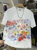 デザイナーメンズレターグラフィティTシャツの手紙グラフィティパターンファッショントレンディTシャツ女性ファッションレター黒と白のプリントラウンドネックTシャツトップ