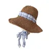 Breite Krempeln Hüte Japanisch Einfache und süße blaue Plaid gewebte Band Strohhut Frauen Sommerreisen große Sonnenschutz Sonnenschild Strandkappe