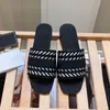 Sandalen beroemde Designer Women Sandles Flat Summer Denim Sandaal Sandaal Slidders Lederen schuif Sandalen geborduurde slides slijpt slippers slippers designer schoenen