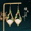 Stud Küpe 2024 Moda Çin İmitasyon Jade Drop için Kadınlar Altın Renk Emaye Yeşil Yaprak Düğün Mücevherleri