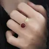 Modeständer für hochwertige Ringe Männer und Frauen Red Ball Ring Womens Luxus exquisite Finger mit gemeinsamem Vnain
