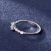 Anelli di banda anello di gioielli in argento alla moda con anello di pietra pregiata a zircone blu adatto per i matrimoni femminili promesse regali di festa all'ingrosso q240427