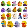 Toys de bain pour bébé 5-30pcs Halloween Vinyl Duck Toys Baby Bathing Water Play Toy Small Duck Floating Water Toys Halloween Scene Ornements