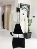 Herrenanzüge wunderschöne Perlenmänner Slim Fit 2 Stücke Set Schal Revers Elegant klassisches Hochzeitstuxedos Bräutigam Blazer mit Hosenkostüm