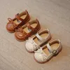 Chaussures pour enfants françaises Summer Bow Girls Chaussures Soft Sole en cuir chaussure Enfant Chaussure pour fille Allmatch Casual Shoe Mary Jane Shoe 240416