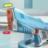 Toys Gun Electric Water Gun absorbant automatiquement la haute pression forte charge extérieur bataille interactive plage eau pistolet gris toys t240428