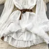 Casual Dresses Clothland Women Sweet White Ruffle Mini Dress V Neck Pete Up Belt Long Sleeve A Line Kvinnlig söt BOHE QD271