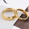 Band Anneaux 2024 Nouvelle Fashion Simple Smooth Alloy Ring Classic Gold Couple de mariage Bijoux de fiançailles de mariage Q240427