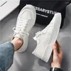 Chaussures décontractées pour hommes en toile Sneaker Man Sneakers Sneakers porte du jogging Randonnée Tenis Masculino Zapatillas Hombre