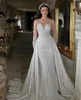 2024 Dubaï Dubaï Robe de mariée Sirène pour femmes Illusion Neck Manches longues Perles Sequins Bridal Bridal Sweep Train Train Split Vestidos de Novias