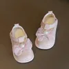 Scarpe in pelle femminile per feste per banchetti Spring Kids Mary Jane Sweet Pearl Lace Bow Baby Scarpe da bambino Chaussure Enfant Fille 240416