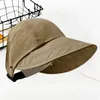 Berets Women Summer Gardening Cap Kapian Ladies Great Brim Hat Ochrona słońca z dziurą do podróży