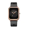 Étudiant de spot regardant les femmes loisirs Simple Square Quartz Silicone Band Women's Watch Watch Watch Watch