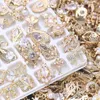 50pcslot Metal Zirkoon nagel Charms Elegante vormen Rhinestones Decoratie met gouden legeringsmixstijlen kristallen Gem Nagel Supply 240426