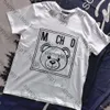 Moschinno Designer T Shirt Bear Graphic Tess Womens Patrón lindo Tops Tamisas de verano Camas de calidad de calidad Camisetas Diseñador de diseñadores Casual Sweinshirts 674