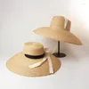 Breite Krempelnhüte European American Big Flat Top handgefertigtes Raffia Strohhut für Frauen Outdoor Casual Beach Urlaub Cape