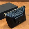 23b hobo saco de axila de moda vintage feminino bolsa de ombro de couro diamante hardware dourado hardware metal cc fivela de luxo com bolsa de bolsa de bolsa de compras de aeroporto 28cm