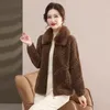 Damskie futra mama naśladowanie norka aksamitna płaszcz kobiet 2024 Zima moda zagraniczna ubrania w średnim wieku szlachetne piękne