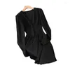 Sıradan Elbiseler Sonbahar Kadınlar Siyah Elbise Düz Renk V Yez Diz Uzunluk A-Satır Basit Düğmesi Şık Ofis Leydi 18-24y