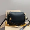 Bolsa de grife bolsa de luxo bolsa crossbody lady cor lisa colorida de couro genuíno tronco de couro de caixa macia bolsa de qualidade sacos de bolsas de câmera designer feminino saco de alta qualidade