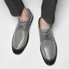 Chaussures décontractées Business Men Office social en cuir formel Fonds confortables Slip on Black Career Wedding Party