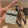 Creativity Presbyopia Car Keychain Luxury Keychain Coin Purse Pendant Charm Jewelry Keyring Holder PU Leather Flower Grid Designer Metal Key Chain 810