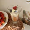 Bicchieri da vino Realme Nordic Flower trasparente Cuppa di caffè in vetro Cuce per la colazione Bere al latte Tè Coppia carina DEAGGIO