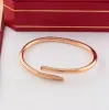 Bracciale per unghie in acciaio in acciaio di lusso Bracciale di moda marca di moda Braccialetta da donna per uomini amanti della festa di matrimonio Gioielli San Valentino Day Mheu