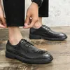 Zapatos casuales de moda hombres vestidos de encaje oxfords cuero de microfibra elegante para zapatos de negocios formales macho