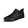 Bottes 21905 Chaussures pour hommes Hiver décontracté en cuir avec designeurs de créateur de fourrure Locages de loisirs à plat