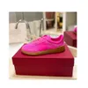 أسفل Valentyno 2024 Sneakers Shoes Trainer Designer Spring New Genuine Leather Casual Flateable Flat Low Top Top Top Training up Sports Woman Itnd