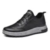 Chaussures décontractées British Business For Men 2024 Fashion Pu confortable Lacet-up Low Low Warm Zapatillas de Hombre