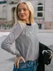 Klasyczne w paski szczupłe koszulki kobiety jesienne O-Neck Casual Streetwear Long Rleeve Tees Vintage Proste eleganckie ubrania Femme 240425