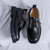 Casual Shoes Men skórzana koronkowa sukienka ślubna Oxford Man Flats British Style Business Elegantes Formal Footwear