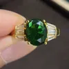 Eheringe Klassische Goldfarbe Green Stones Ring exquisite Mode -Engagement Eheringe Brautschmuck