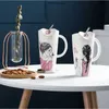 Tassen 450ml Keramikbecher Damen Keramik Tasse Keramik Kaffeetasse mit Strohsaft Milk Tea Tasse Queens Getränk Roller Mädchen Bestes Geschenk J240428