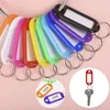 Keychains 10 / 50pcs Plastique multicolore Keychain Key Fobs Luggage ID Étiquette Cards de noms Tags avec anneau fendu pour chaînes de bagages Rouges