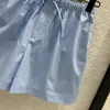 Frische und elegante Wasserblau -Baumwoll -Villa -Shorts