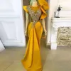 Sukienki z koronki syreny jasnożółte aplikacje wieczorne o szyję krótkie rękawy Kobiety na bal maturalny Długość podłogi wdzięczna szata de soriee