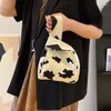 Axelväskor stickade handväska kvinnor handledspåse korean casual ko prick mönster tote foldbar eko shopping återanvändbar livsmedelslagring