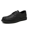 Sapatos casuais masculino masculino Sapato confortável 2024 Couro para homens Negócios Oxfords Vestido de noiva dirigindo