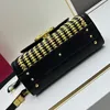 Weave -Einkaufstasche Große Handbeutel Mini Vsling Handtasche Wochenendbeutel Designer -Taschen Crossbody Geldbörse Cowhide Leder Umhängetasche Klappe Hohlwebige Geldbörse Reiseschachtel